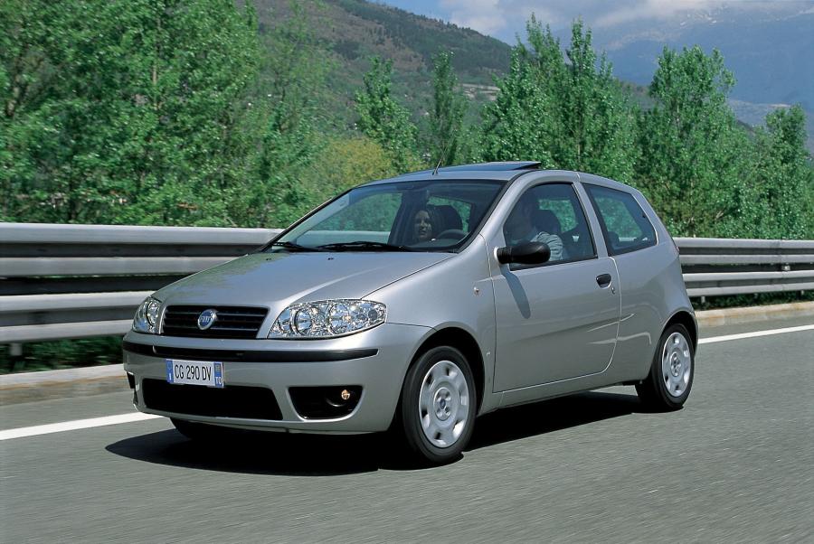  Fiat Punto 2003 года  (фото 10 из 67)